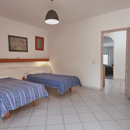 Paradise Beach Villa Giniginamar